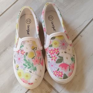 🌸❇️🌼Brand new flower slip on sneakers